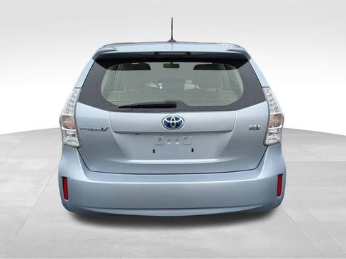 Used 2013 Toyota Prius V Three image 7