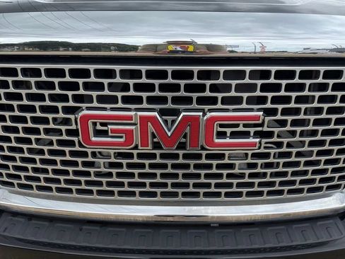 Used 2016 GMC Sierra 2500 Denali w/ Duramax Plus Package AWD/4WD image 40