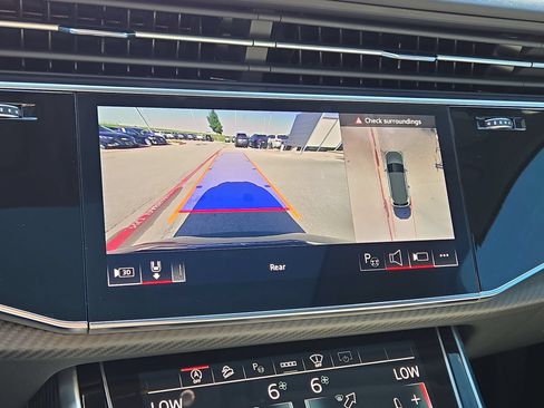 Used 2025 Audi SQ7 Prestige AWD/4WD image 18