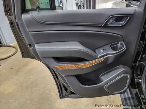 Used 2019 Chevrolet Tahoe Premier AWD/4WD image 23