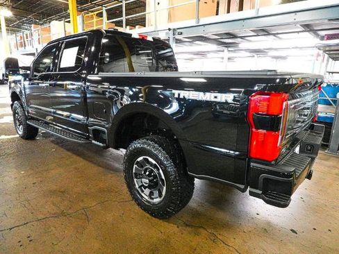 Certified 2024 Ford F250 Platinum w/ Tremor Off-Road Package AWD/4WD image 4