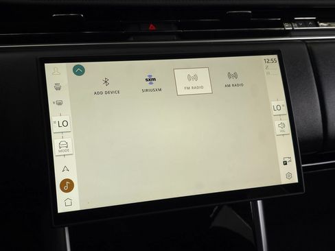 Used 2024 Land Rover Range Rover Long Wheelbase SE AWD/4WD image 61