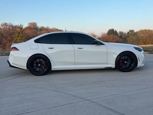 Used 2026 BMW M5 w/ Carbon Package image 9