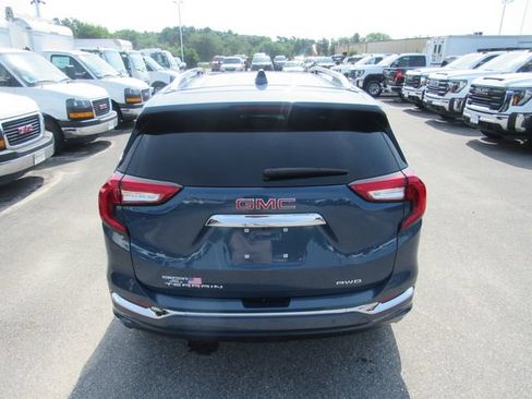 Used 2024 GMC Terrain Denali w/ Denali Premium Package AWD/4WD image 23