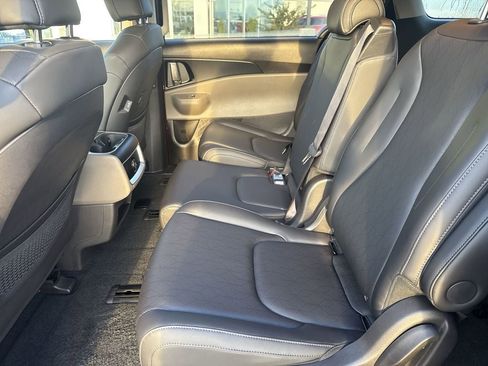 New 2026 Kia Carnival LXS image 26