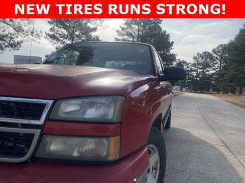 Used 2006 Chevrolet Silverado 1500 LT w/ Light Duty Power Package image 3