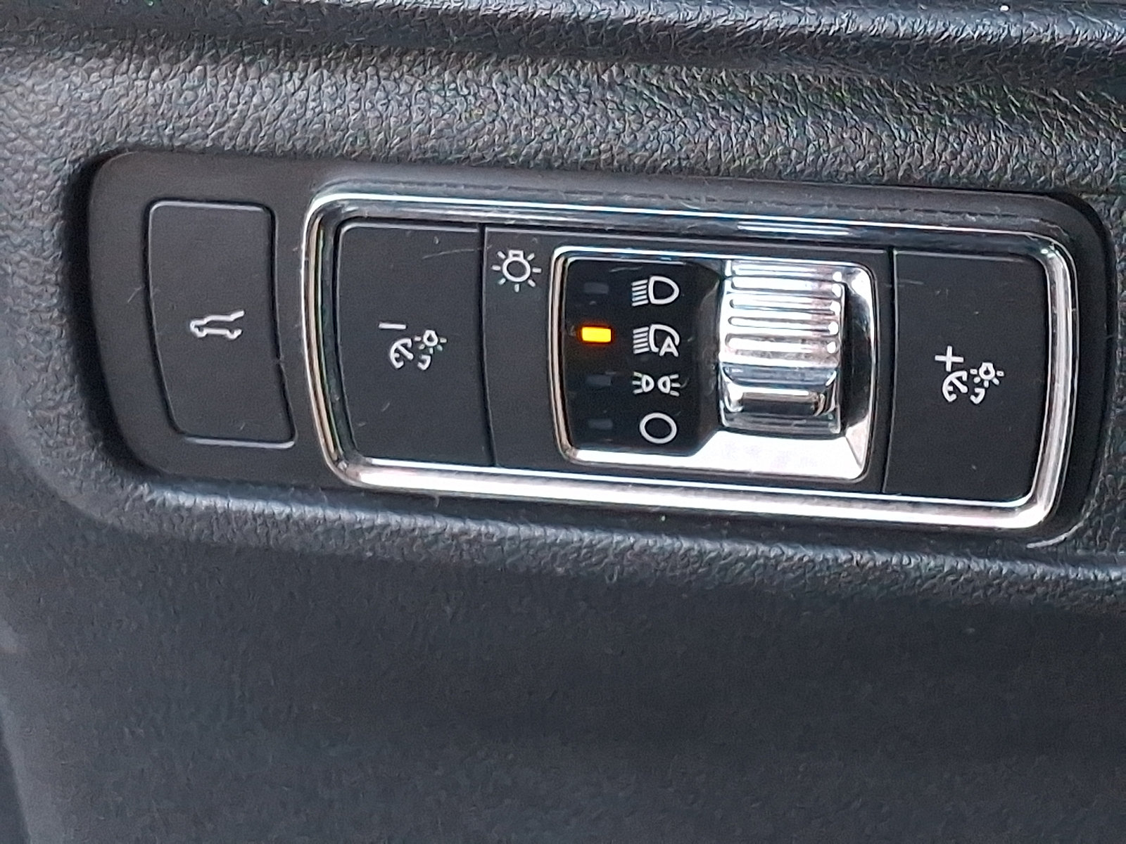 Used 2020 Lincoln Corsair AWD image 28