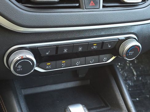 Used 2021 Nissan Altima 2.5 SR w/ SR Premium Package FWD image 21