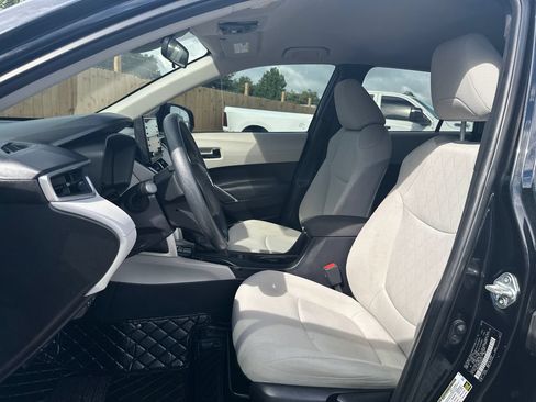 Used 2022 Toyota Corolla Cross L FWD image 10