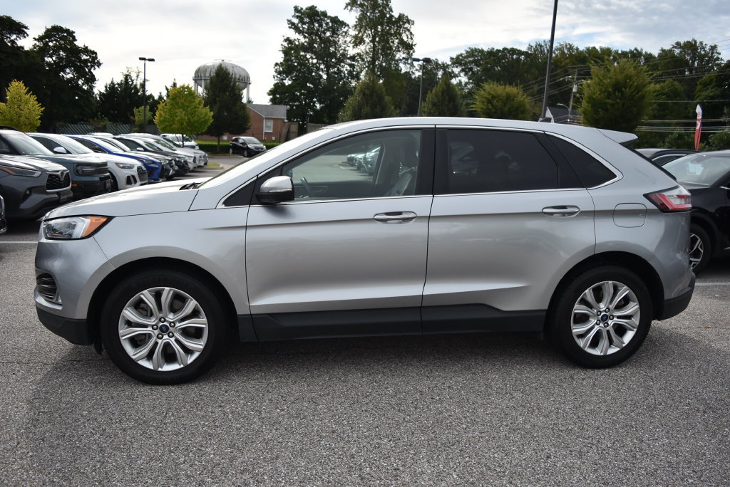 Used 2022 Ford Edge Titanium w/ Equipment Group 301A AWD/4WD image 4