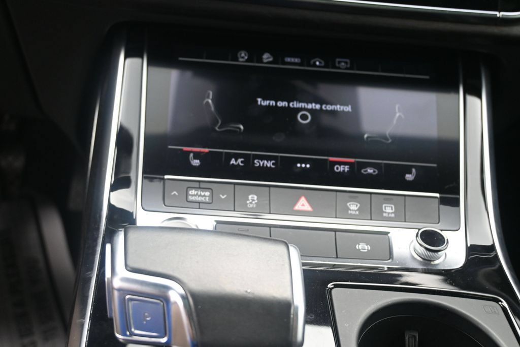 Used 2021 Audi Q7 3.0T Premium Plus w/ Premium Plus Package AWD/4WD image 33