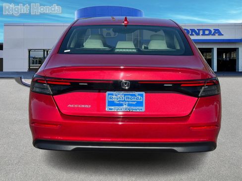 Used 2023 Honda Accord EX image 5