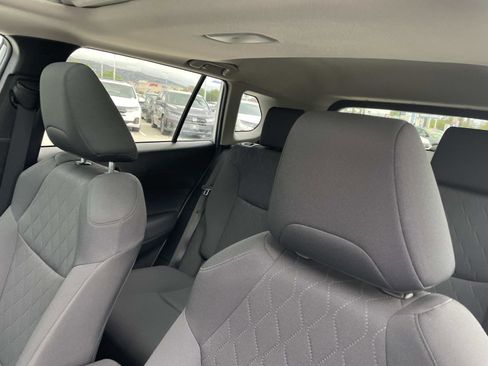 Used 2022 Toyota Corolla Cross LE image 15