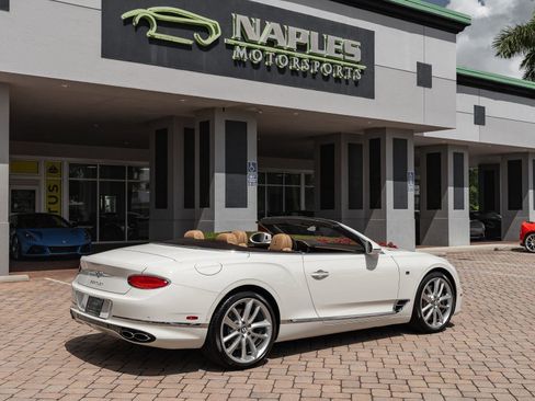 Used 2020 Bentley Continental GT image 22