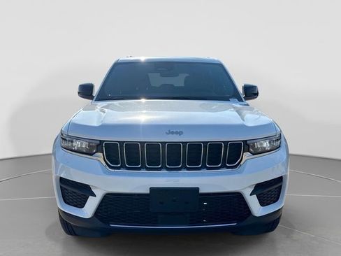 New 2026 Jeep Grand Cherokee 4WD image 9