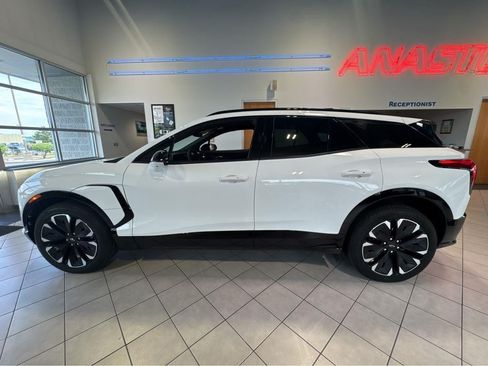 Used 2024 Chevrolet Blazer EV RS AWD/4WD image 8