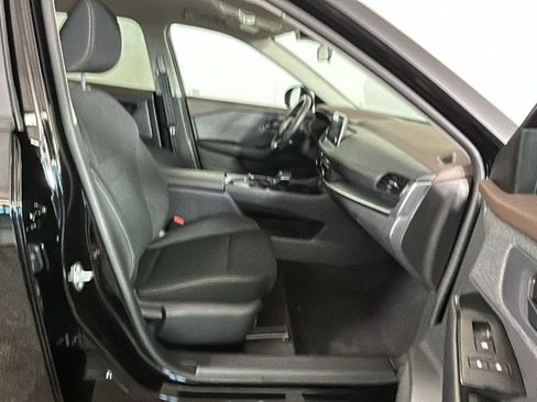 Used 2023 Nissan Rogue FWD image 35