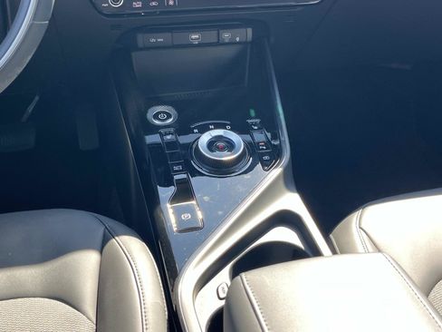 Used 2024 Kia Niro Wind FWD image 17