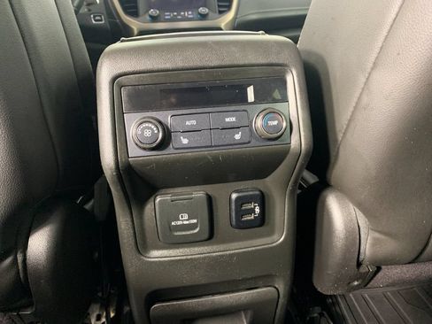 Used 2017 GMC Acadia Denali AWD/4WD image 33