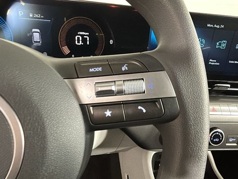 Used 2026 Hyundai Kona SE FWD image 18