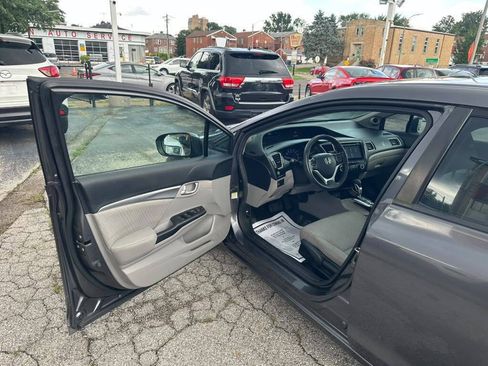 Used 2015 Honda Civic EX image 9