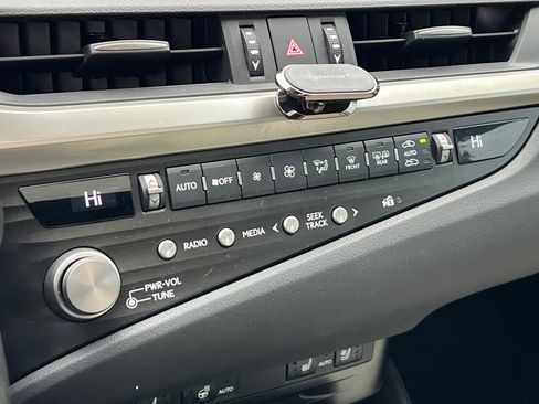 Used 2021 Lexus ES 350 F Sport image 20