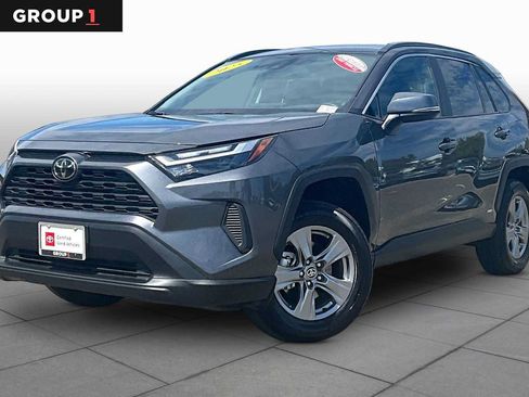 Certified 2025 Toyota RAV4 XLE AWD/4WD image 1