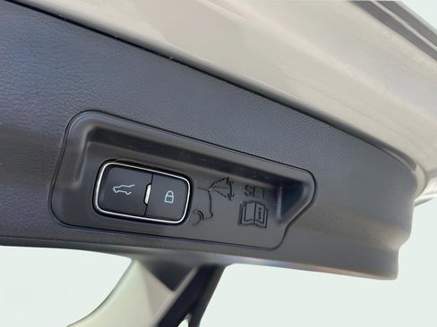 Used 2025 Ford Explorer Active w/ Active Comfort Package image 20