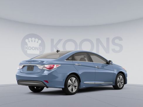Used 2015 Hyundai Sonata Hybrid FWD image 4