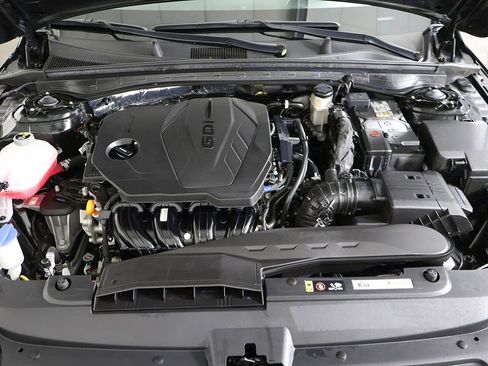 Certified 2025 Kia K5 LXS FWD image 17