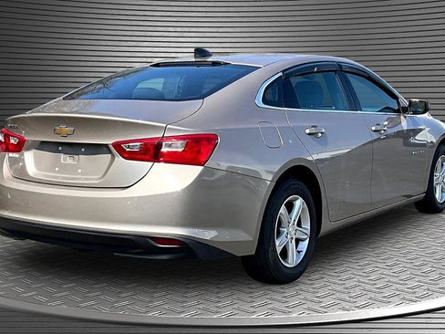 Used 2022 Chevrolet Malibu LS image 6