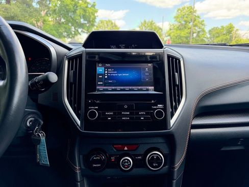 Used 2020 Subaru Crosstrek 2.0i Premium AWD/4WD image 9