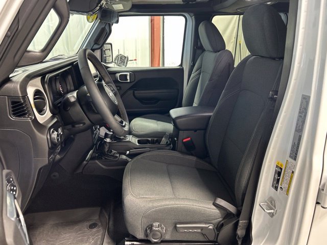 Used 2024 Jeep Wrangler Unlimited Sport AWD/4WD image 13