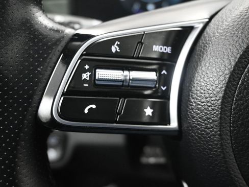 Certified 2024 Kia Seltos SX w/ SX Sunroof Package image 30