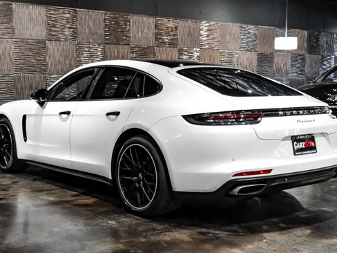 Used 2018 Porsche Panamera 4 w/ Premium Package Plus AWD/4WD image 10