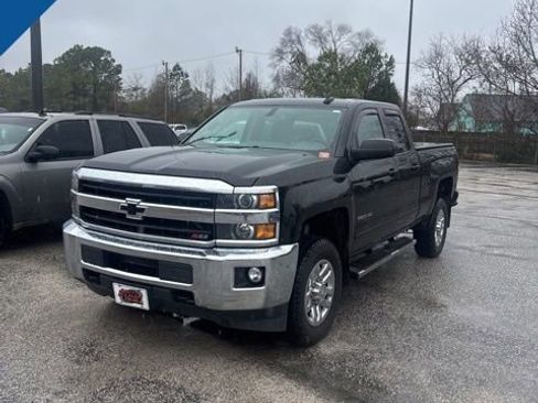 Used 2018 Chevrolet Silverado 2500 LT w/ All Star Edition image 3
