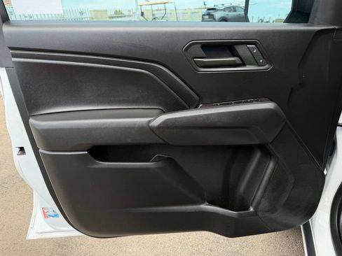 Used 2023 Chevrolet Colorado W/T RWD image 17