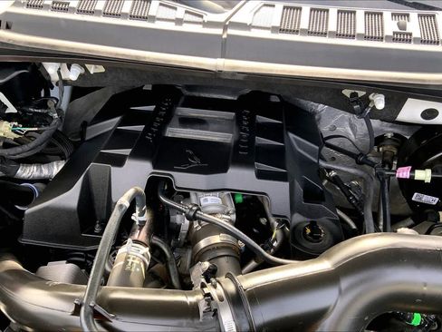 Certified 2018 Ford F150 2WD SuperCrew image 28