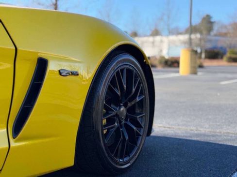 Used 2008 Chevrolet Corvette Z06 RWD image 9