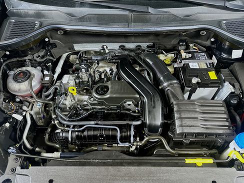 Used 2022 Volkswagen Taos S FWD image 31