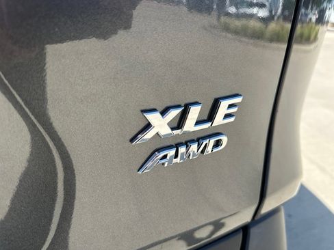 Used 2023 Toyota RAV4 XLE AWD/4WD image 11