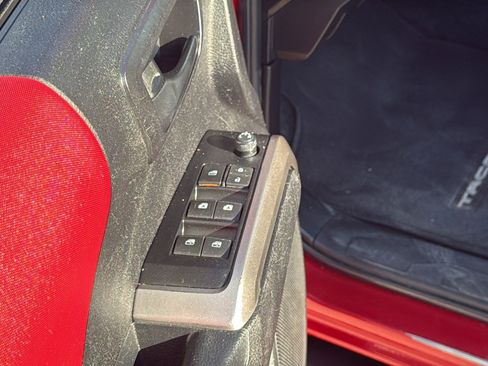 Used 2023 Toyota Tacoma SR5 image 9