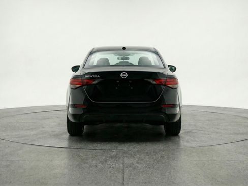 Used 2025 Nissan Sentra SV image 7