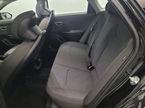 Used 2025 Kia K4 FWD image 18