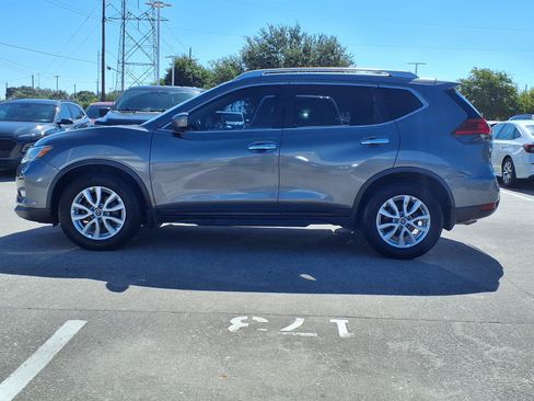 Used 2017 Nissan Rogue SV FWD image 22