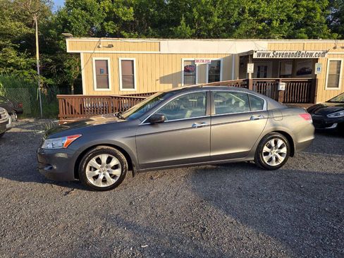 Used 2009 Honda Accord EX-L image 2