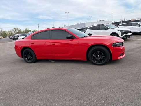 Used 2023 Dodge Charger SXT image 3