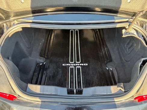 Used 2017 Chevrolet Camaro LT image 25