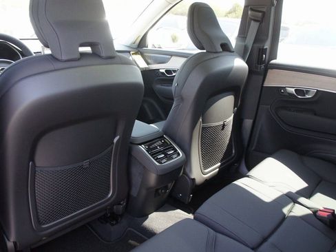 New 2026 Volvo XC90 B6 Plus w/ Protection Package Premier AWD/4WD image 22