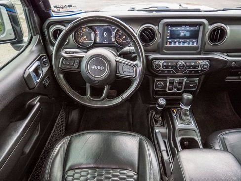 Used 2022 Jeep Gladiator Sport AWD/4WD image 29